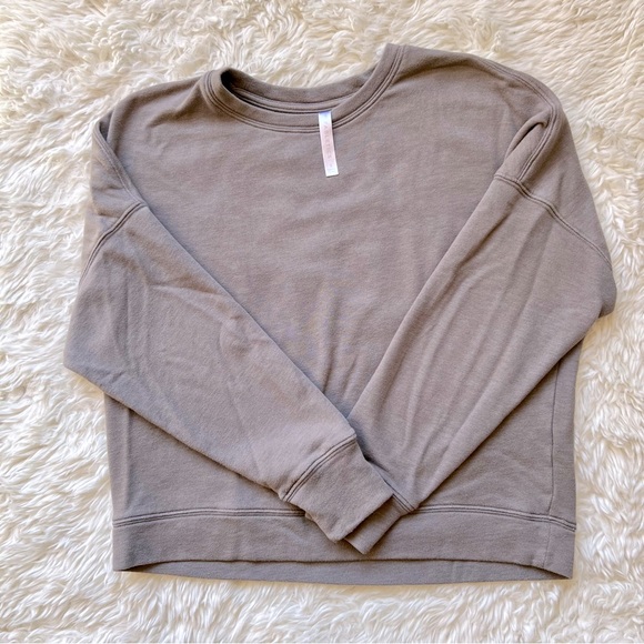 Fabletics Tops - Fabletics Loose Fit Cropped Sweatshirt in Gray size Small